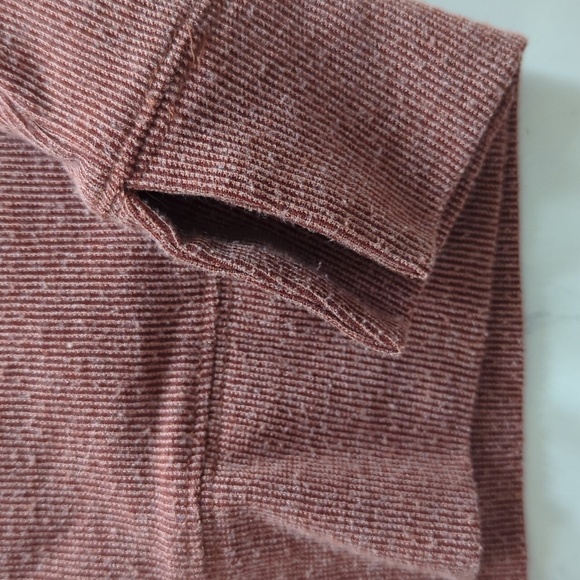 Crop sweater Henley sz M womens 😁 - Picture 3 of 6